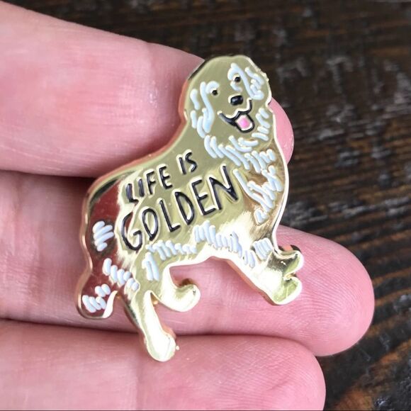 GOLDEN LAB LIFE IS GOLDEN Pin Badge Brooch NEW! 882 - Picture 1 of 4
